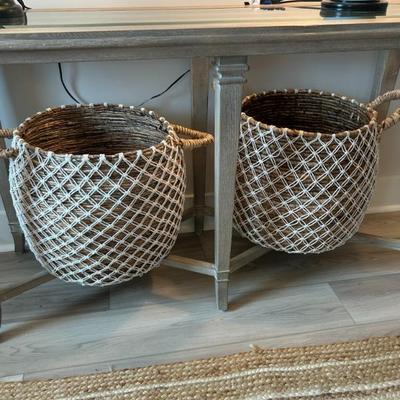 Sale Photo Thumbnail #104: Pair of these available. 