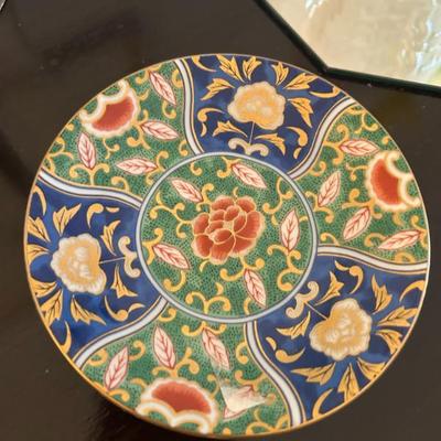 Sale Photo Thumbnail #173: Japanese trinket dish. 