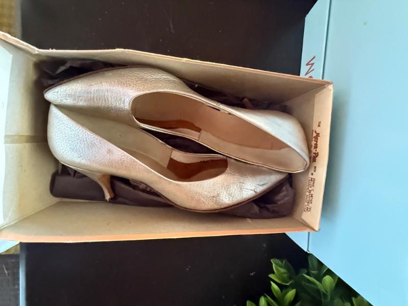 Sale Photo Thumbnail #219