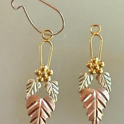 Pair Of 10k Black Hills Gold Leaf Earrings - .80 Grams
