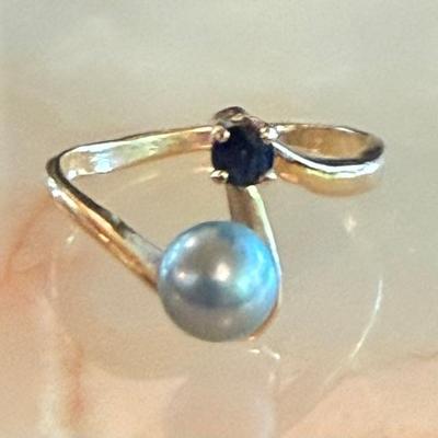 Vintage 14K Yellow Gold - Silver Pearl & Blue Spinel Ring Signed TLJ - Size 6.5 - Total Weight 3.04 Grams