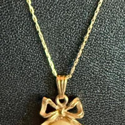 14k Gold Chain 18 Inch Necklace With 14k Gold & Pearl Pendant - 3.6 Grams