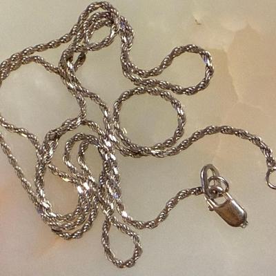 14k White Gold 20 Inch Twist Chain Necklace (as Is) - Total Weight 4.21 Grams
