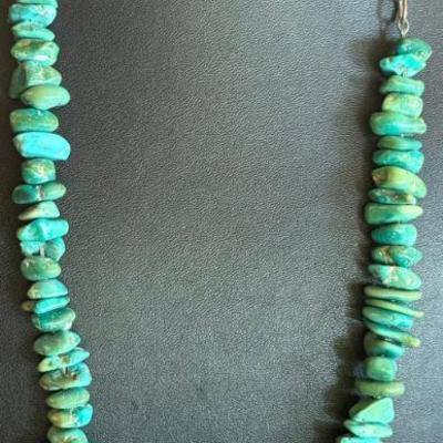 Vintage Turquoise Chunk Bead 24 Inch Necklace With Matching Chip Turquoise Earrings
Vintage Turquoise Chunk Bead 24 Inch Necklace With...