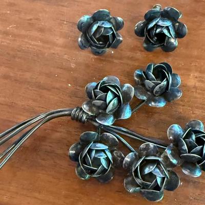 Vintage Coro Sterling Silver Spray Of Roses Pin And Matching Screw Back Earrings - 27.15 Grams