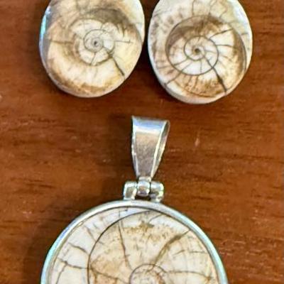 Vintage Sterling Silver And Fossil Earrings And Pendant - 15.7 Grams