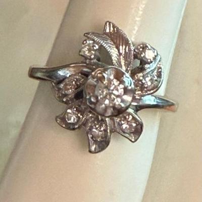 Antique 14K White Gold & Diamond Ring Size 4 - Total Weight 4 Grams