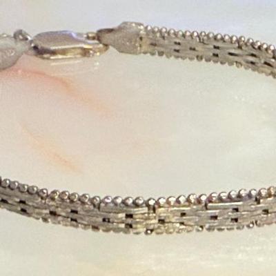 Sterling SIlver Two Tone Flat Woven 7 Inch Bracelet - Total Weight 11.78 Grams