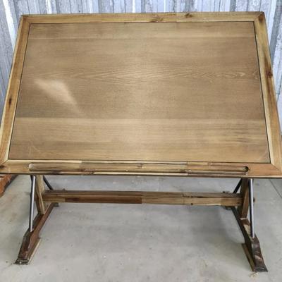 Adjustable Drafting Table