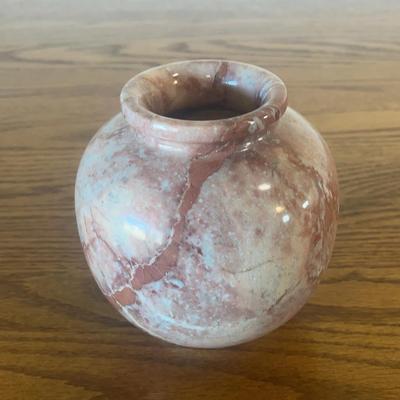 Small Marble Vase Made In Pakistan 