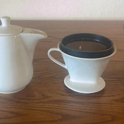 Coffe and Tea: Melitta Porcelain Pour-Over Coffeemaker, Carafe Set, “Ten Ways to Good Health“ Mug