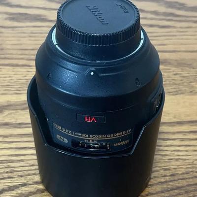 Nikon AF-S VR Micro-NIKKOR 105mm f/2.8G IF-ED Lens