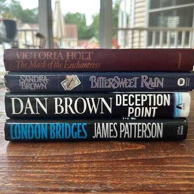 A thrilling collection for mystery and suspense lovers!