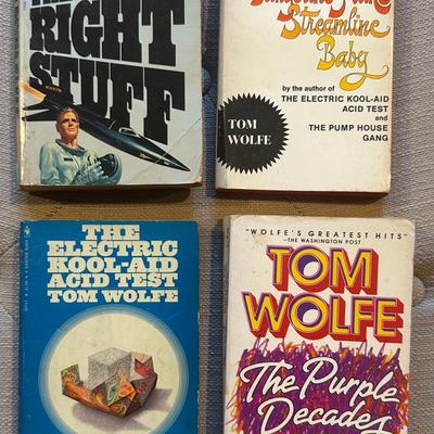 Vintage Tom Wolfe Paperback Collection - A Must-Have for Fans of New Journalism!