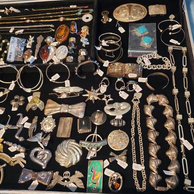 Sale Photo Thumbnail #117