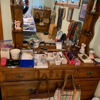 Sale Photo Thumbnail #44