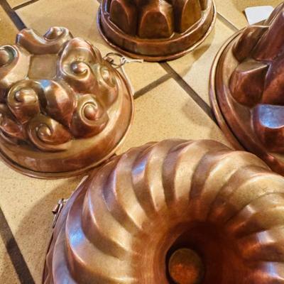 Sale Photo Thumbnail #74: Williams Sonoma Copper Molds