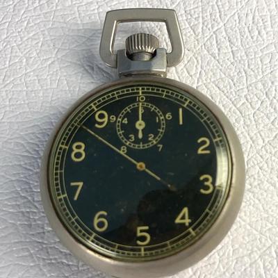 Elgin WWII Jitterbug Manual Wind Stopwatch - In Working Order