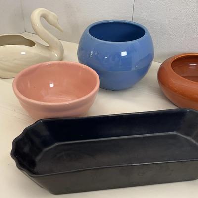 Vintage Bauer Pottery, 6 Pcs - Household Vessels - California Pottery