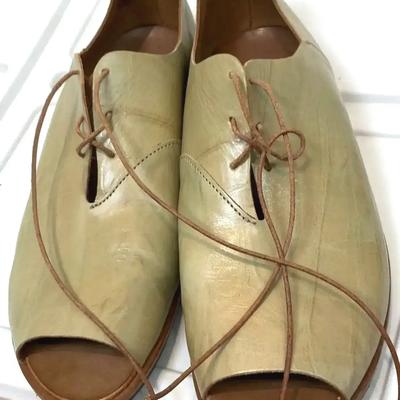 CYDWOQ Leather Peep Toe Flat 