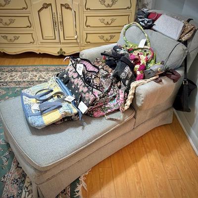 Sale Photo Thumbnail #157
