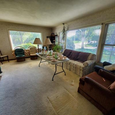 Sale Photo Thumbnail #140