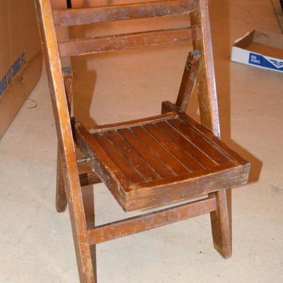 Child's Fold out chair 
