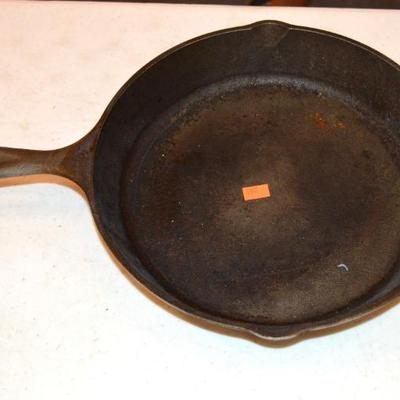 Cast Iron Pan 
