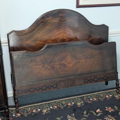 Matching full/double size bedframe w/ rails