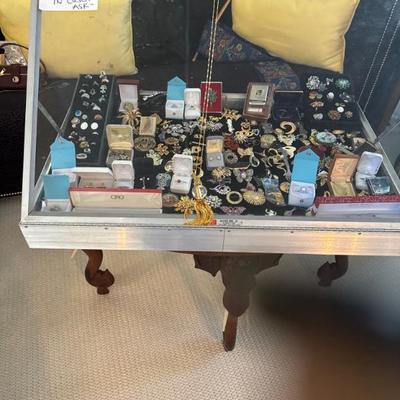 Sale Photo Thumbnail #31