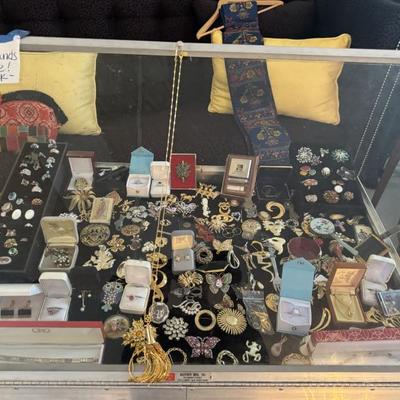 Sale Photo Thumbnail #116