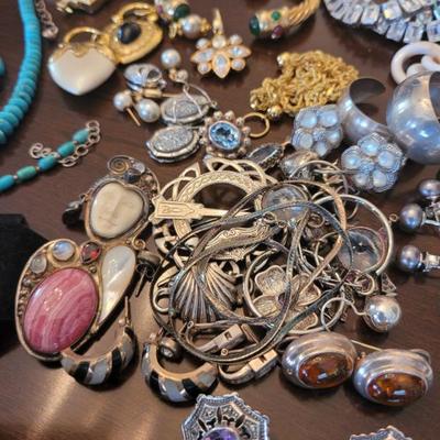 Sale Photo Thumbnail #41