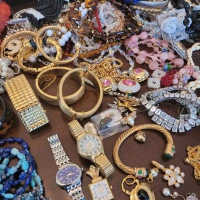 Sale Photo Thumbnail #52