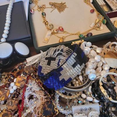 Sale Photo Thumbnail #56