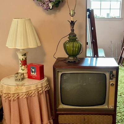 Retro 1940’s television
