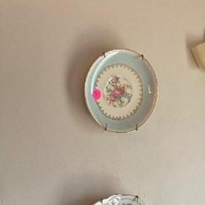 Sale Photo Thumbnail #57: Plates
