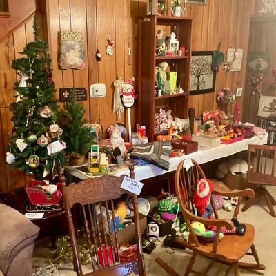 Sale Photo Thumbnail #68: Christmas decorations