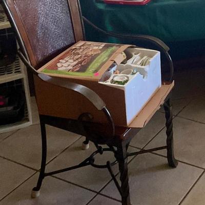 Iron arm chair 