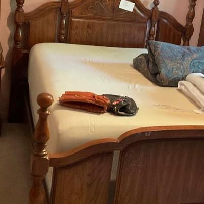Post bed