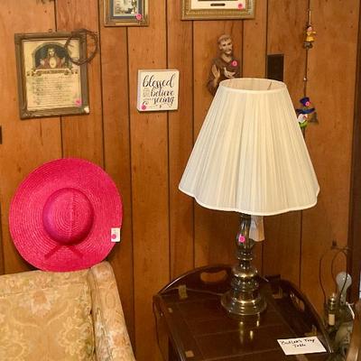 Sale Photo Thumbnail #70: Lamp, hats