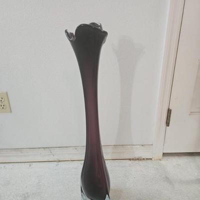 Violet Swung Vase 
