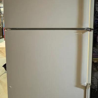 Whirlpool Refrigerator 