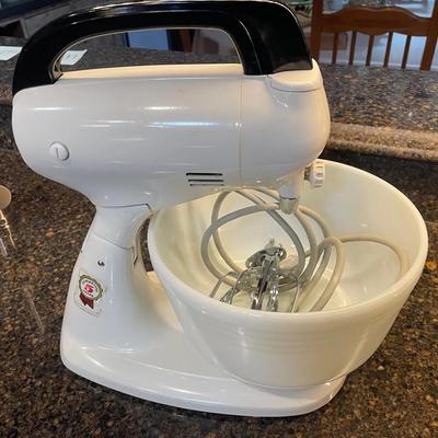 Hamilton Beach Hand Mixer 