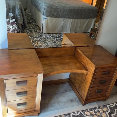 Vintage Retro Wood Dressing Table With Drawers & Large Mirror