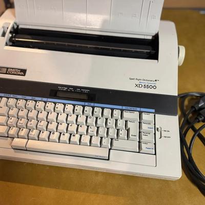 Vintage Typewriter | Smith Corona XD5500 Electric