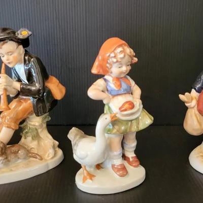 Vintage Wallendorf Figures + (DR)