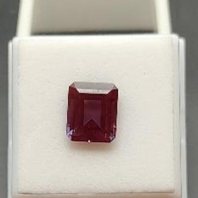 Loose Emerald-Cut Lab Grown Alexandrite Approx. 5.6 Ct