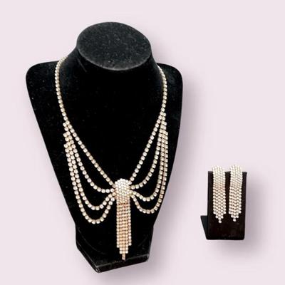 House Of Nikolas Austrian Crystal Necklace And Earring Set
