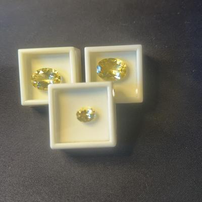 OV Yellow Labradorite 3 Stones 2.4-16 CT