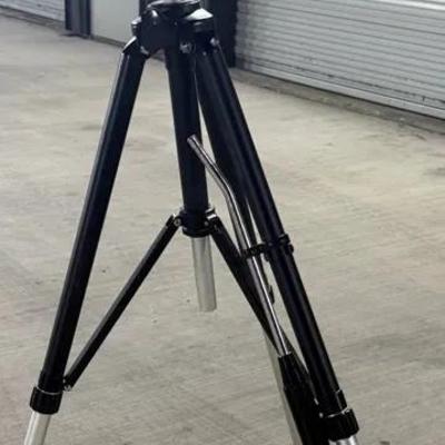 Quick-Set Heavy-Duty Tripod with Adjustable Head